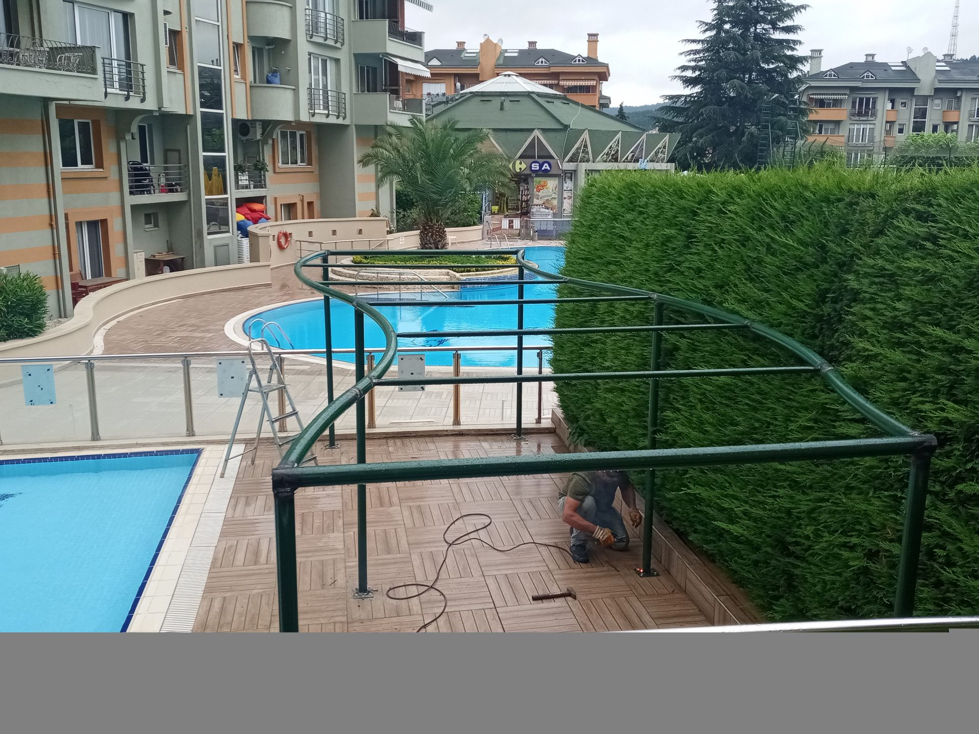 Sinpaş Aqua Havuz Etrafı Güneşlik